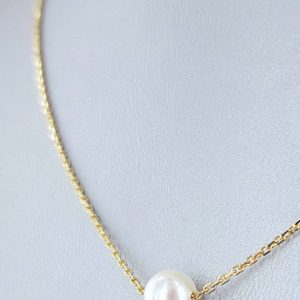 CLASSIC AKOYA  Collier perle sur chaîne fine en or