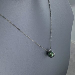 Collier perle de Tahiti incrustée d'un diamant - JDL Paris