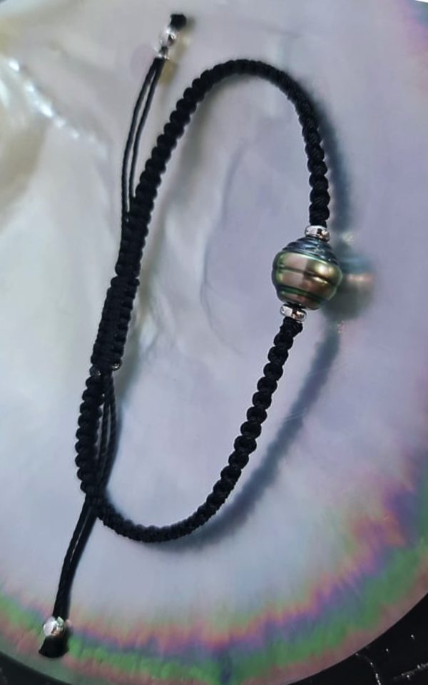 Bracelet rnoir perle de Tahiti cerlcée
